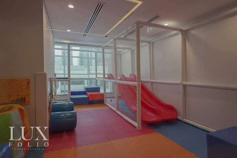 25 Well Maintained|Fanatstic Gym|Prime Location