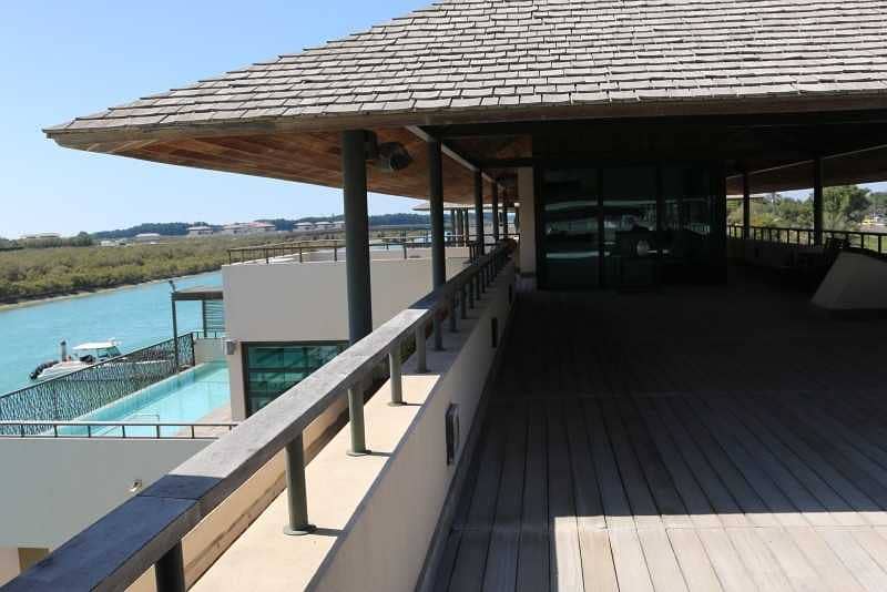 19 Luxurious Resort Style Villa Direct On Mangrove