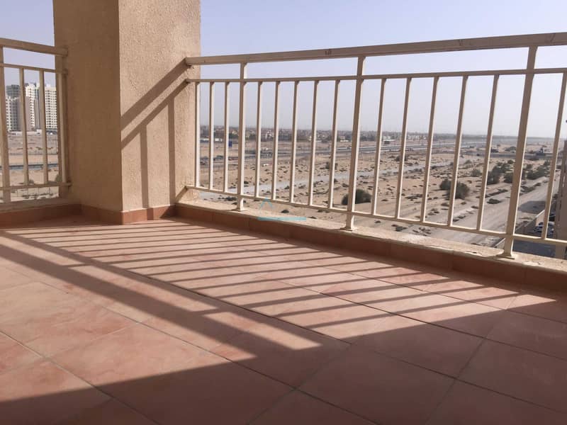 19 SPACIOUS 1 BEDROOM RENT 32999AED SIZE 900