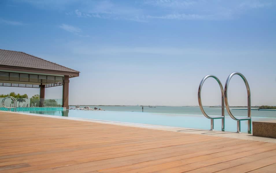 3 Luxury villa With Private Beach Access