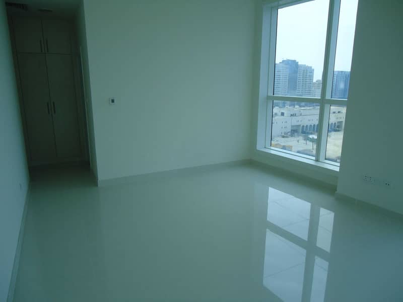7 Huge 2 M/BR With Maids + Parking Near WTC corniche