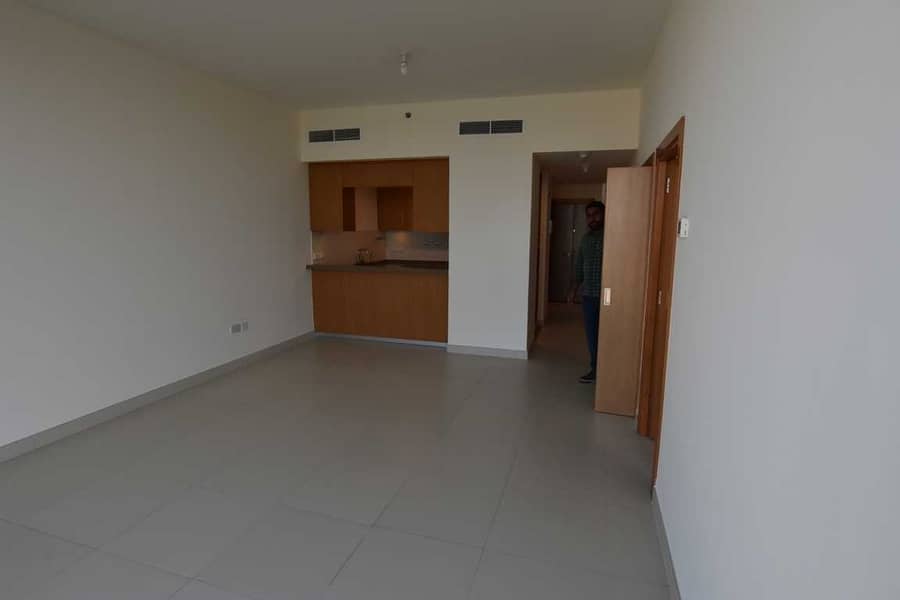5 Spacious Unit-Kitchen Equipped-All Facilities