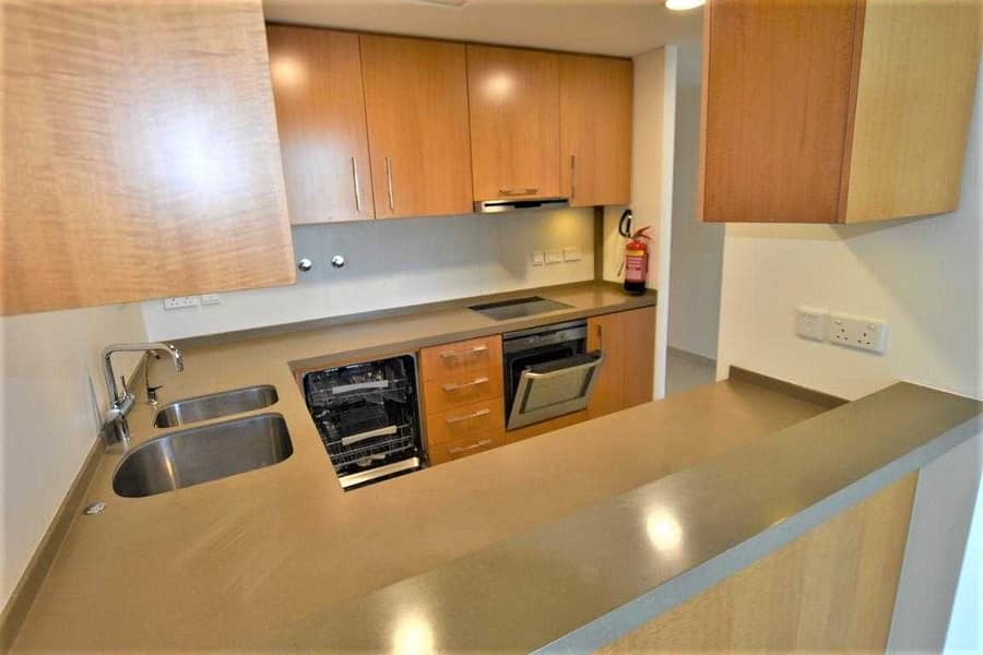 8 Spacious Unit-Kitchen Equipped-All Facilities