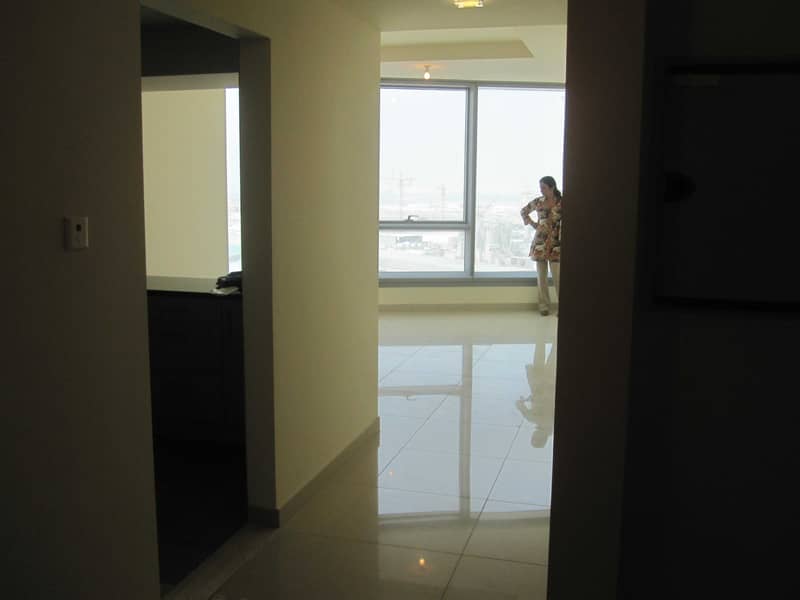 8 Good Deal High Class 1BR Apt Bigger Layout