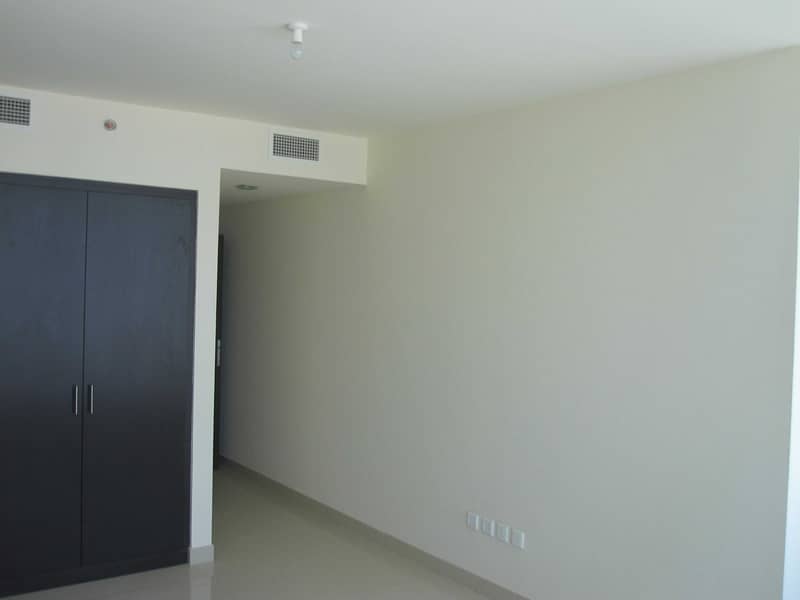 9 Good Deal High Class 1BR Apt Bigger Layout