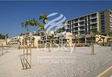4 Hot Deal- Vacant with beach access and modern facilities