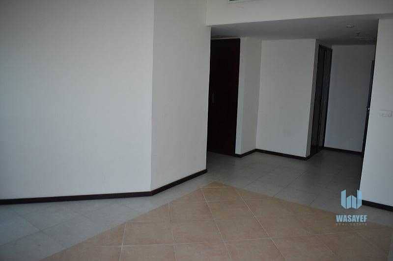 12 AMASING FULL FLOOR 4BHK WITH AMAIDS ROOM ON SHEIKH ZAYED ROAD!