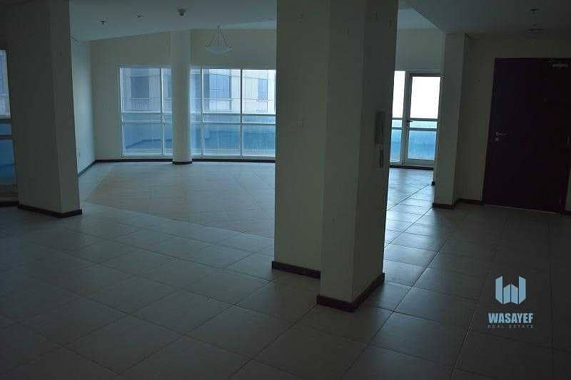 20 AMASING FULL FLOOR 4BHK WITH AMAIDS ROOM ON SHEIKH ZAYED ROAD!