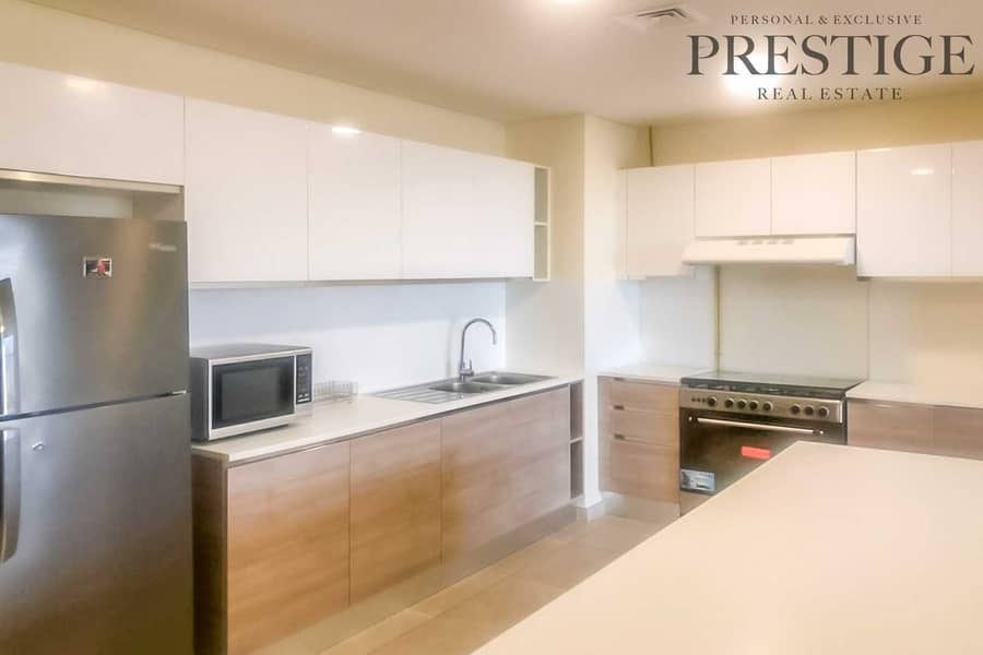 6 Furnished Two Bedrooms | Community View