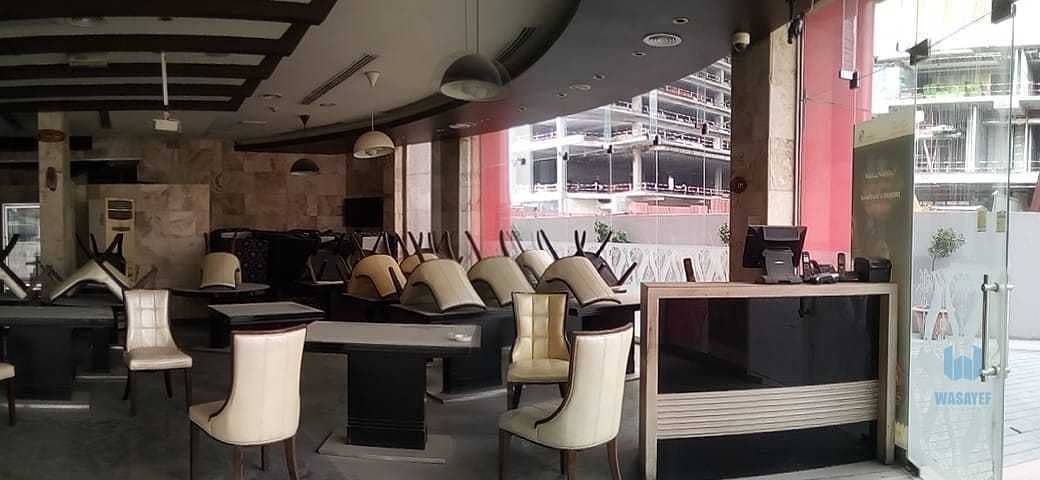 10 FULLY FITTED SHOP/RESTAURANT ON SHEIKH ZAYED ROAD.