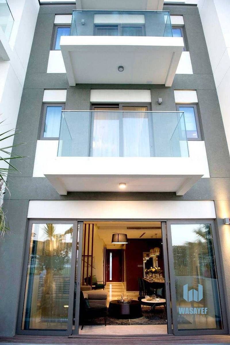 A luxurious living|The Only 3 Floor Luxury Town house!
