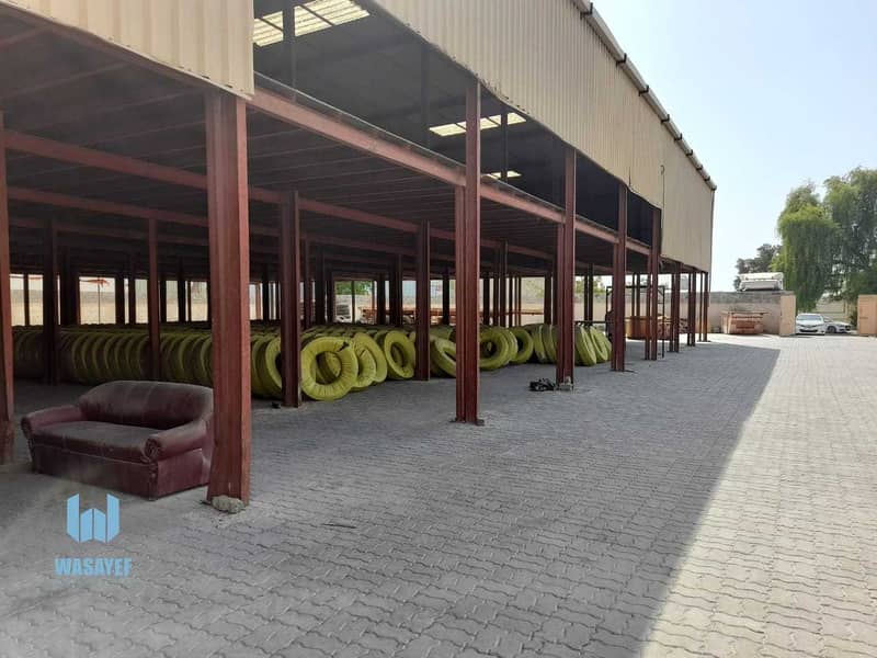 5 INDEPENDENT COMPOUND WITH A HUGE WAREHOUSE IN PRIME LOCATION