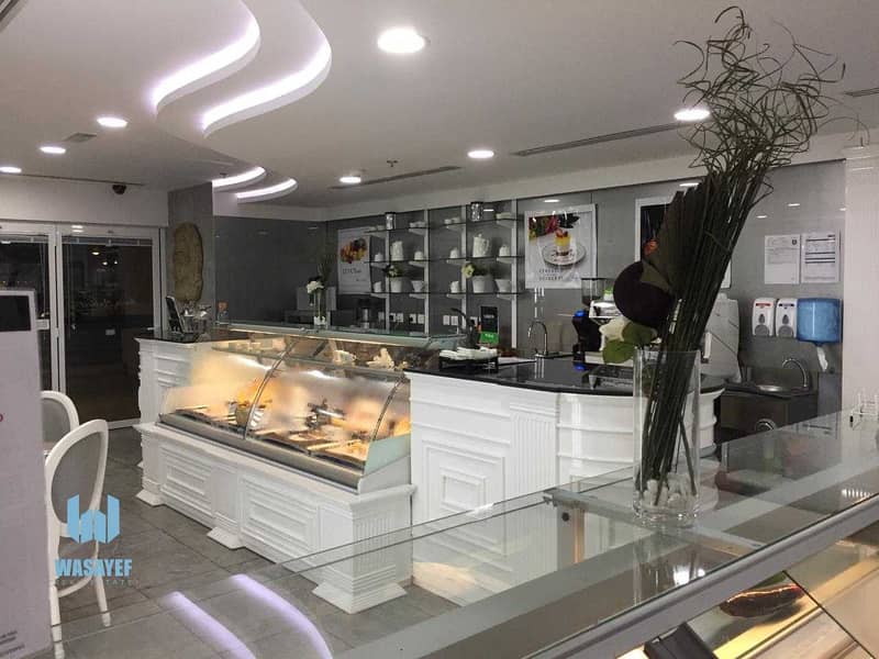 10 FULLY EQUIPPED AND FURNISHED RESTURANT IN JLT