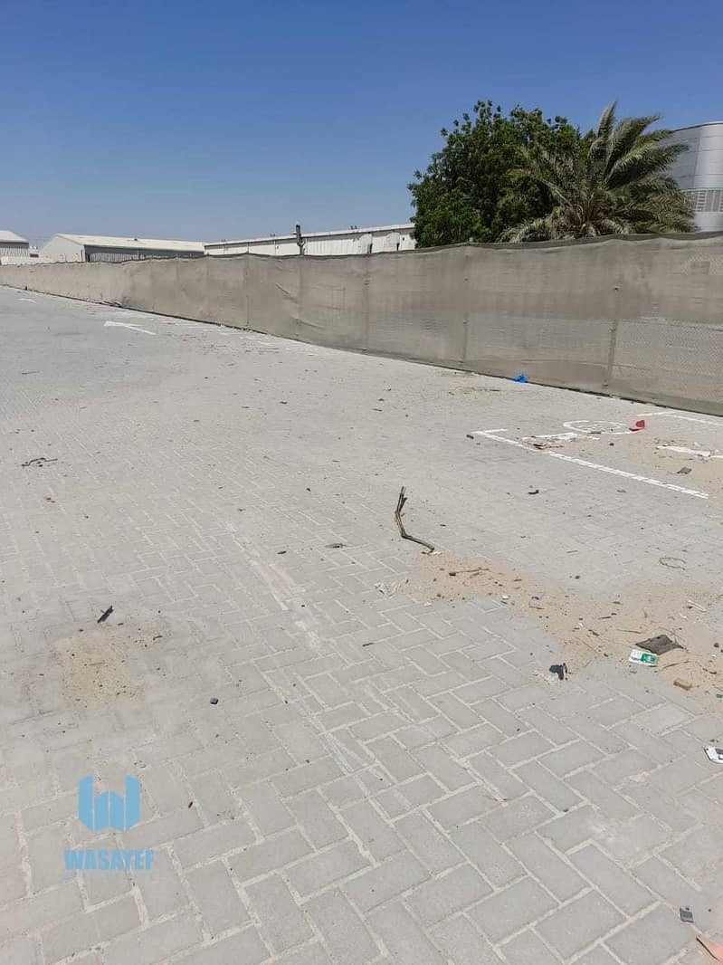 3 COMMERCIAL PLOT ON MAIN ROAD/10 AED PER SQFT