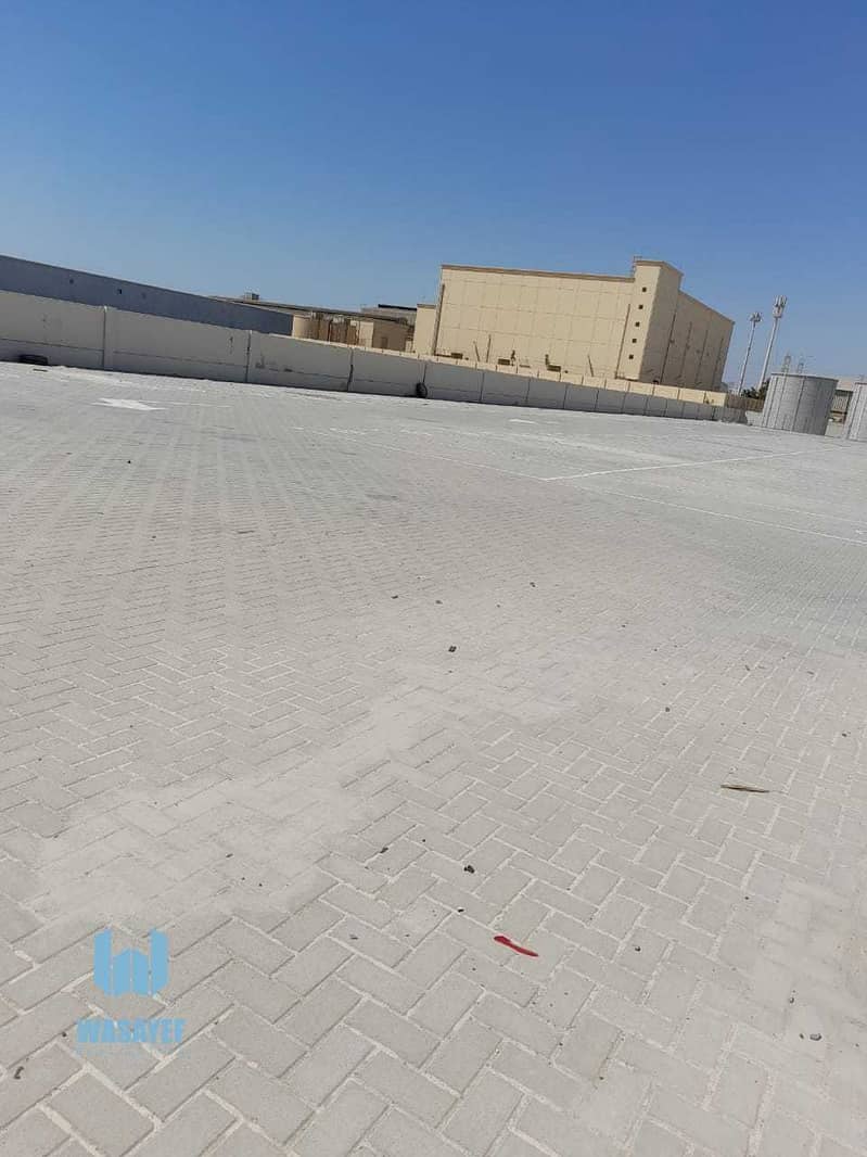 11 COMMERCIAL PLOT ON MAIN ROAD/10 AED PER SQFT