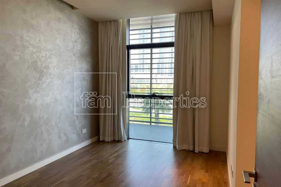 9 Huge 2 BR + Maids| Corner Unit |Burj Khalifa View