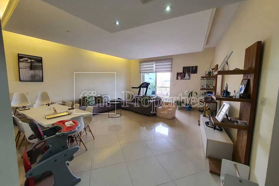 3 Upgraded| Well Maintanined Apartment|Open view