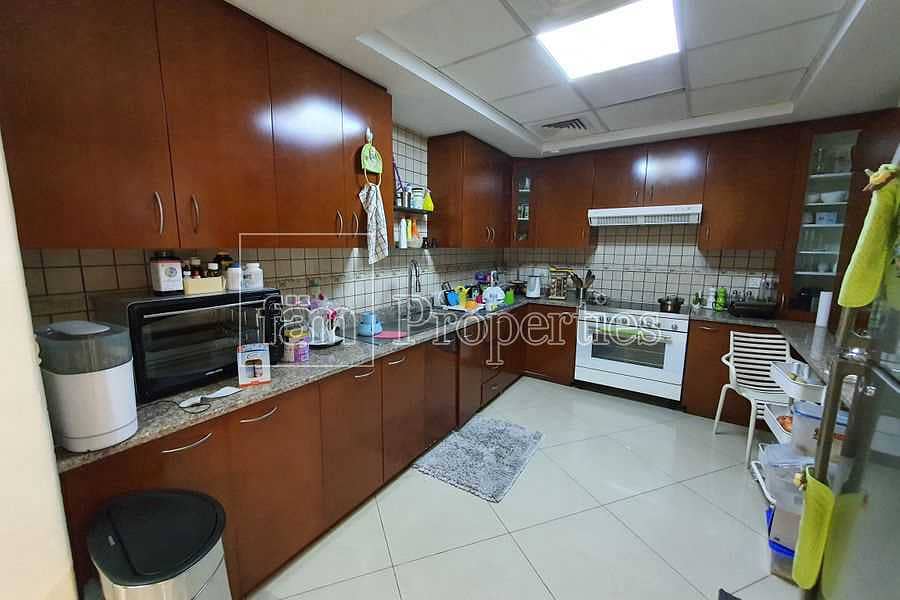 5 Upgraded| Well Maintanined Apartment|Open view