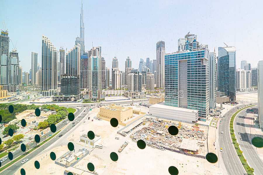 33 Spacious Office Canal & Burj Khalifa View