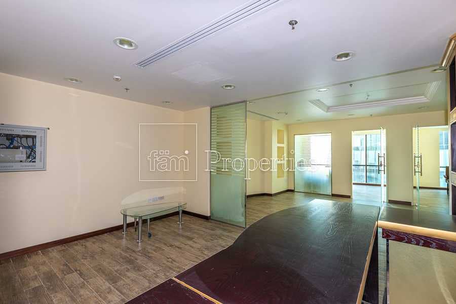 4 Fitted w/ Partitions | Walking Distance to Metro