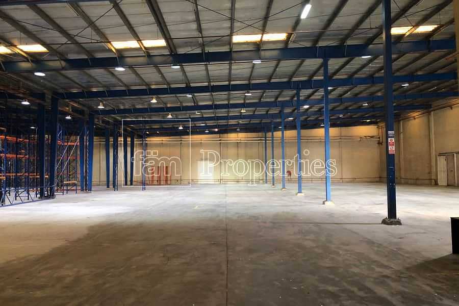5 Very well maintain warehouse in Al Quoz 4