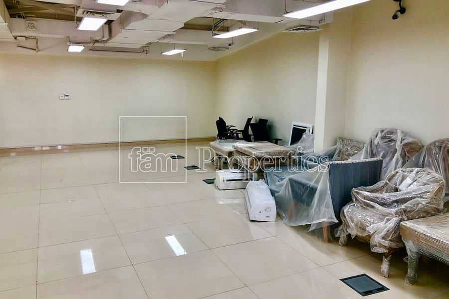 8 Well maintained Garage/Mechanic for sale Al Quoz 4