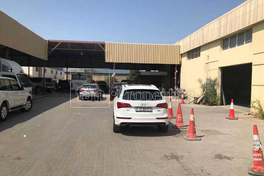 12 Well maintained Garage/Mechanic for sale Al Quoz 4