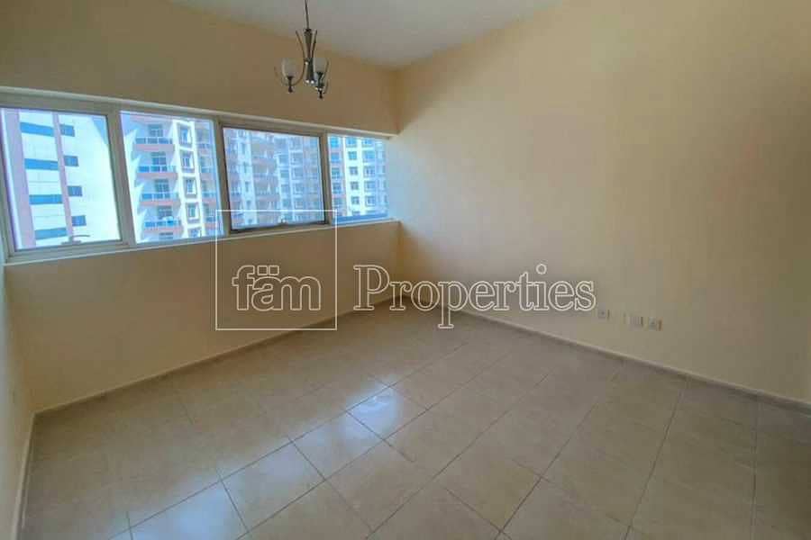 8 Medium size Apartment ideal for small family
