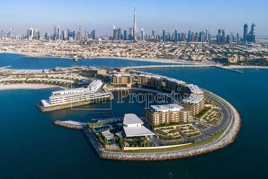 8 Jumeirah Bay Plot Specialist | 4 LV Villa Plots