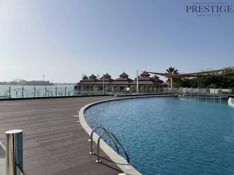27 3 Bed Penthouse | Full Roof Terrace | Pool and Jacuzzi