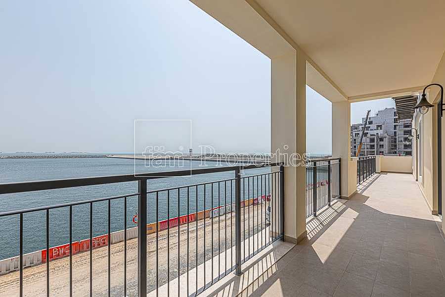 17 Large 4BHK Penthouse | Marina View