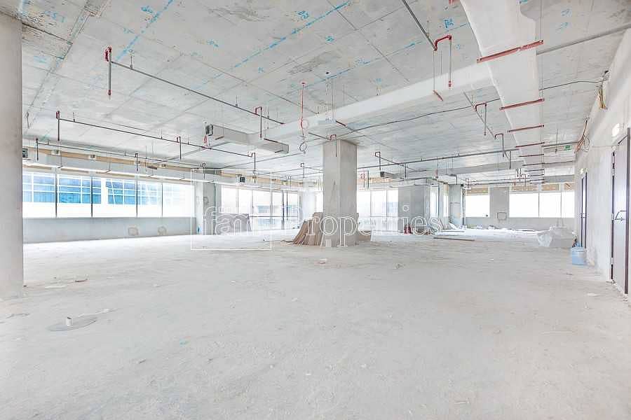 Full Floor Commercial Space | 28 Parking Bays