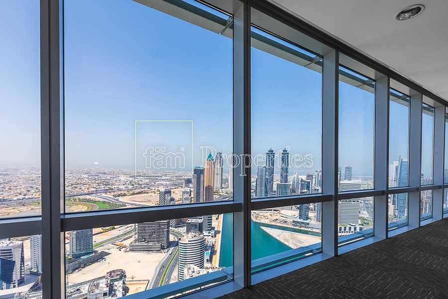 4 Fully Fitted with Burj Khalifa and Lake Views
