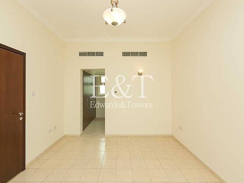 11 Best Offer |4 BR Entertainment Foyer| JI