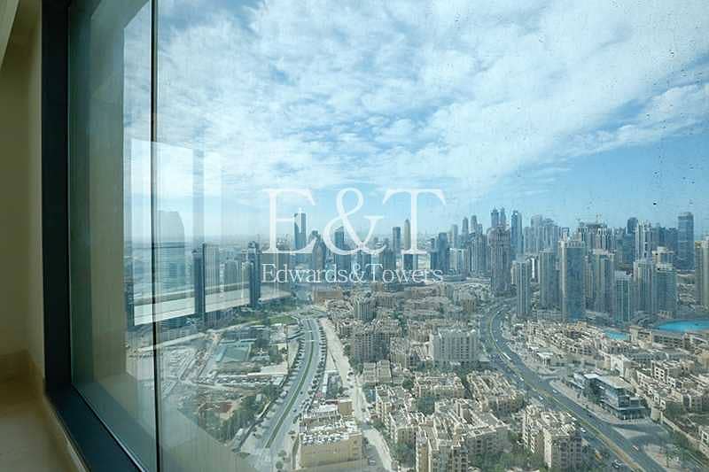 30 High Floor |Sublime Downtown Views | Whole floor