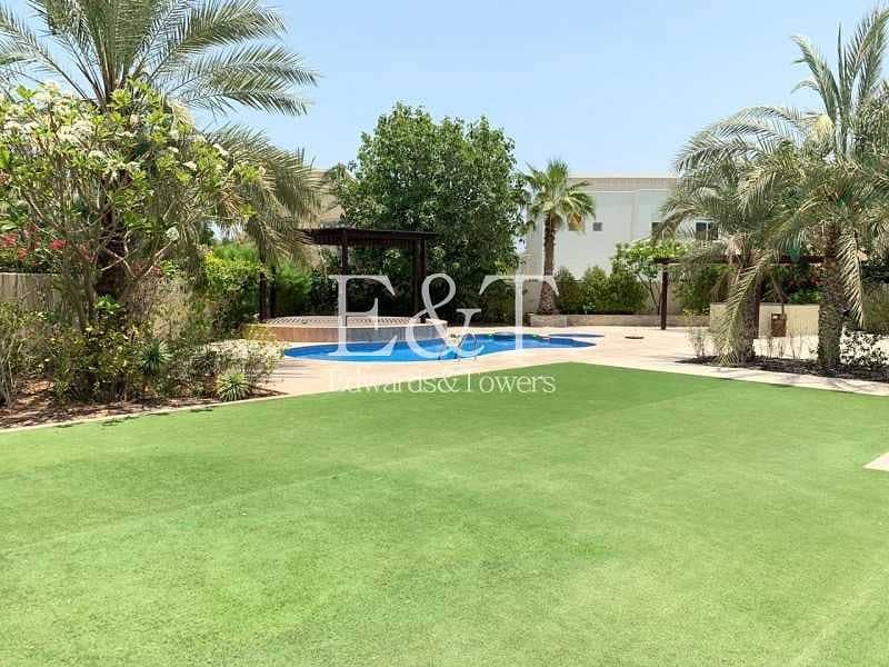 2 Exclusive | Upgraded | Private Pool| Large Plot