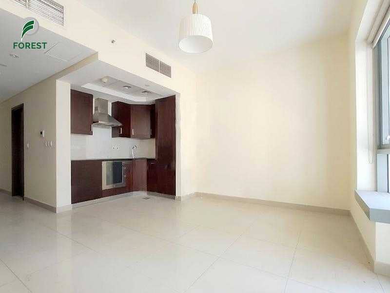 6 Best Offer|  Spacious Studio Apt | Well Maintained