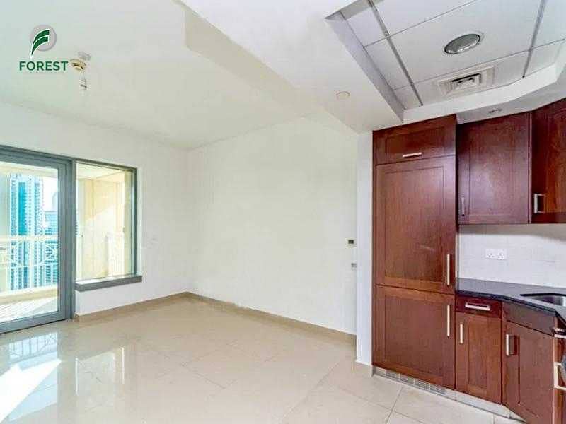 7 Best Offer|  Spacious Studio Apt | Well Maintained