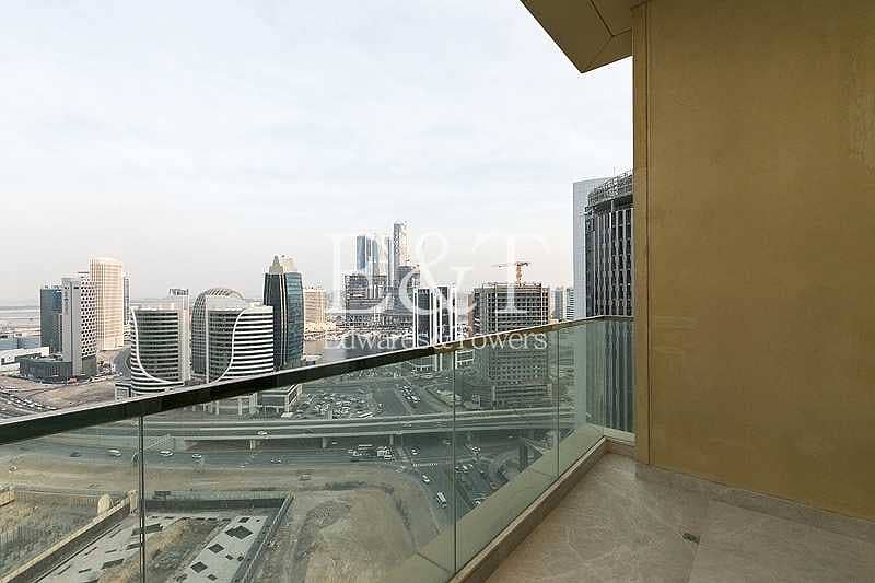 28 Stunning Residence | Panoramic Views | Whole floor