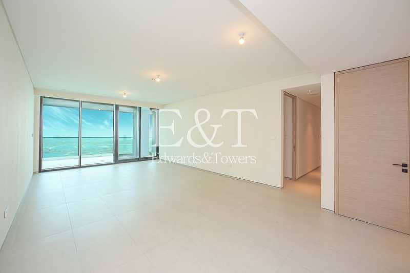 New To Market | Rare 3 Bed Layout| Sea View