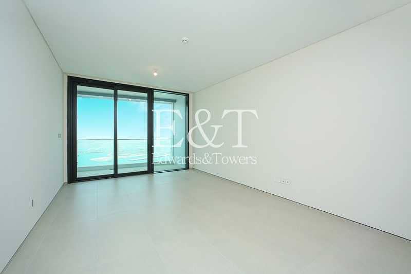 16 New To Market | Rare 3 Bed Layout| Sea View