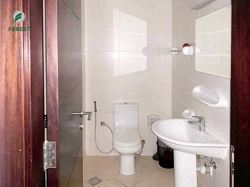 7 Spacious Studio| Well Maintained | Prime Location