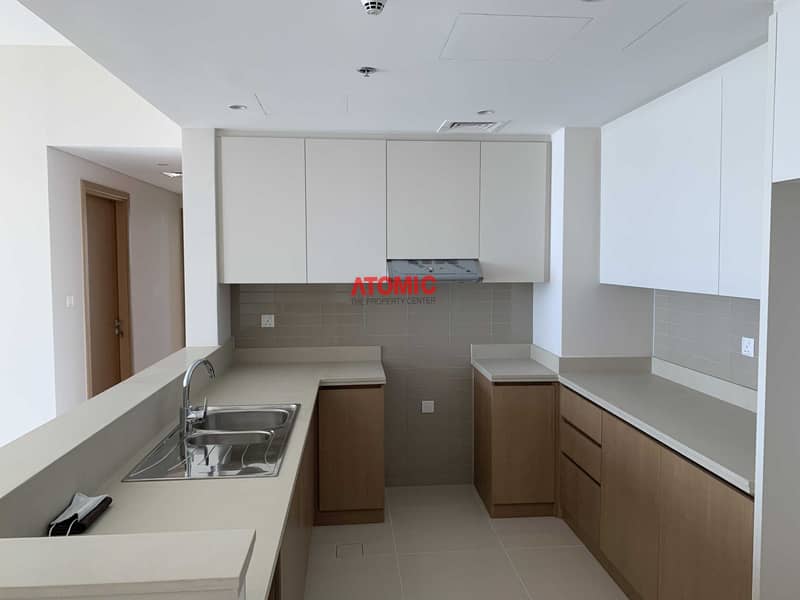 26 Full sea+burj khalifa view- 2 bedroom apartment for rent