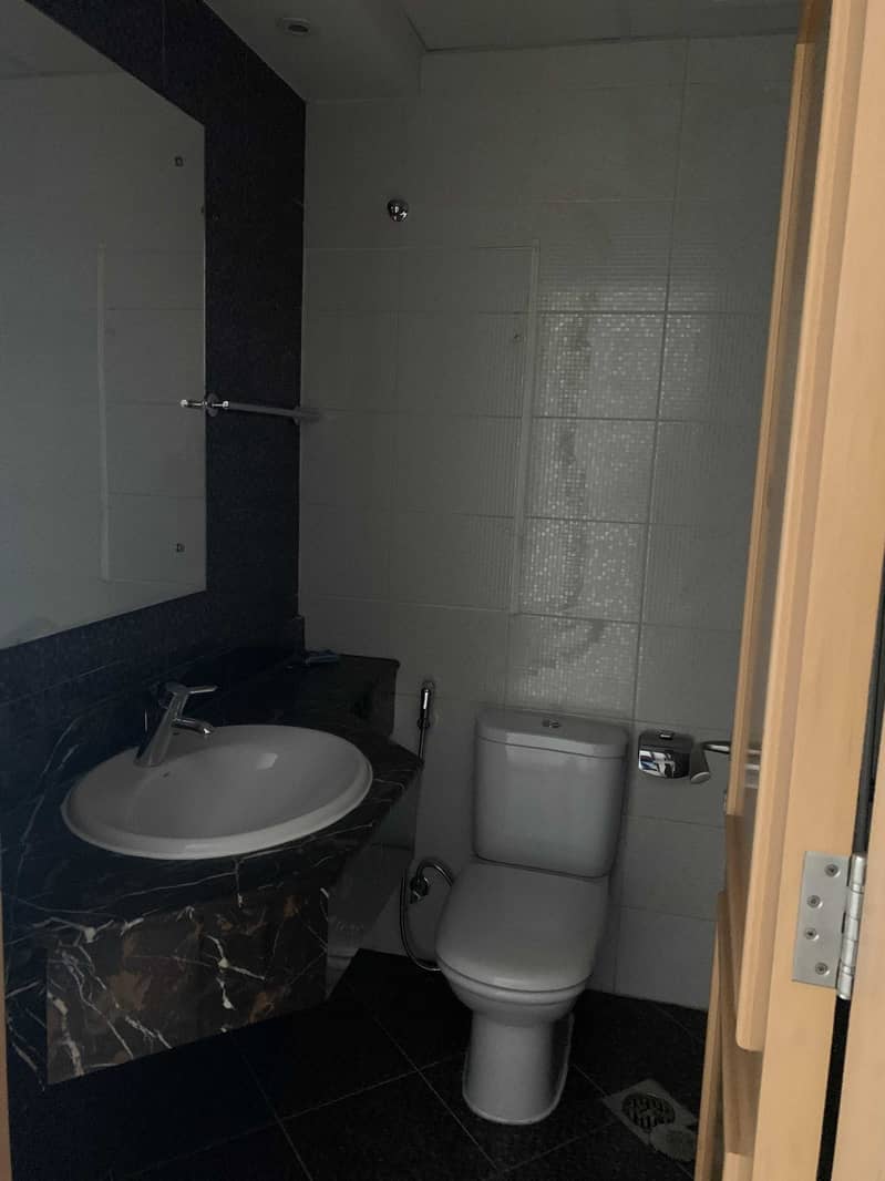 6 Chiller Free ! Studio ! Near Metro