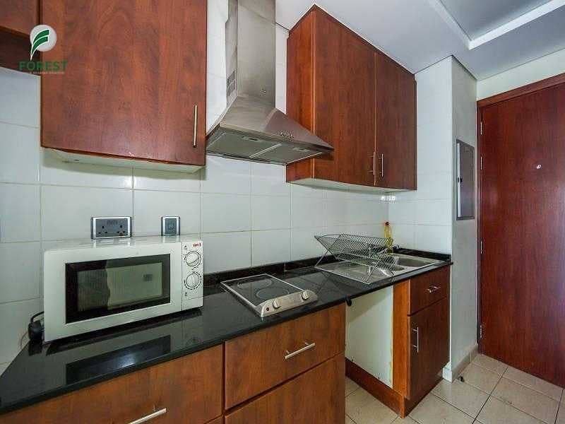 8 Spacious Studio |  Lake View | Well Maintained