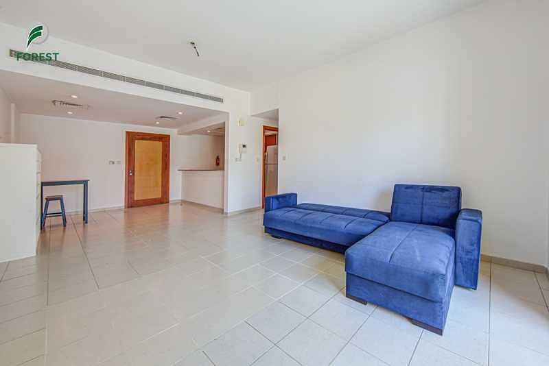 4 Stunning  Unit | 1 Bed | Finest Pool View | Vacant