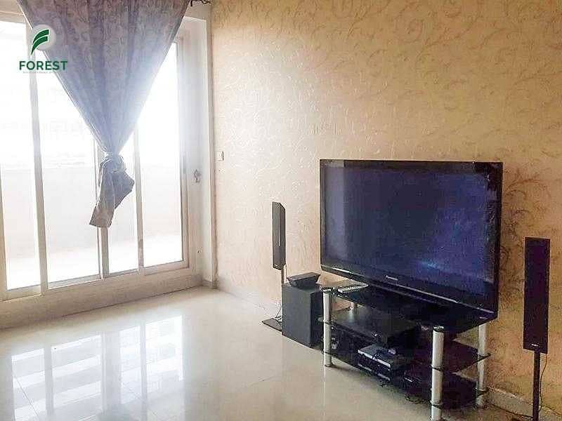 10 Chiller Free |1 Bed| Beside Metro Station | Vacant