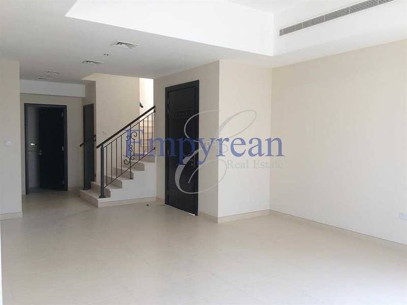 5 Single Row Corner Villa in Mira 1 near Park and Swimming Pool