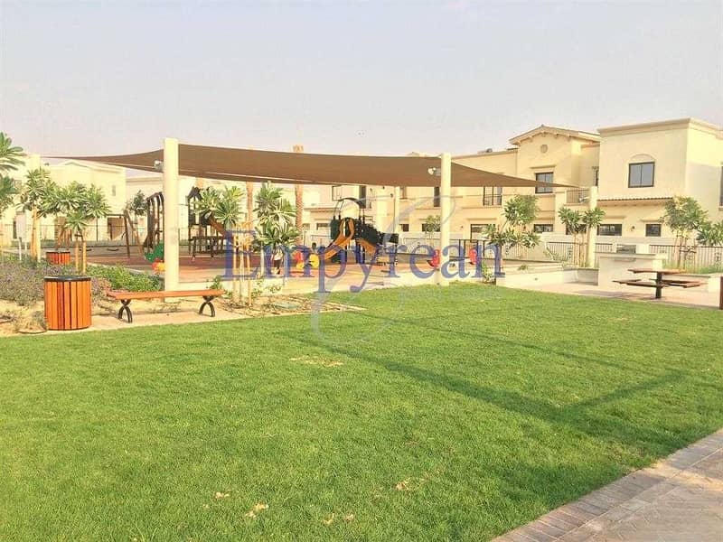 16 Single Row Corner Villa in Mira 1 near Park and Swimming Pool