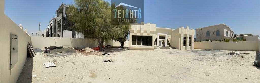 Excellent property: 4 b/r good quality indep villa + maids room + large garden for rent in Al Sufouh Excellent property: 4 b/r good quality indep villa + maids room + large garden for rent in Al Sufouh